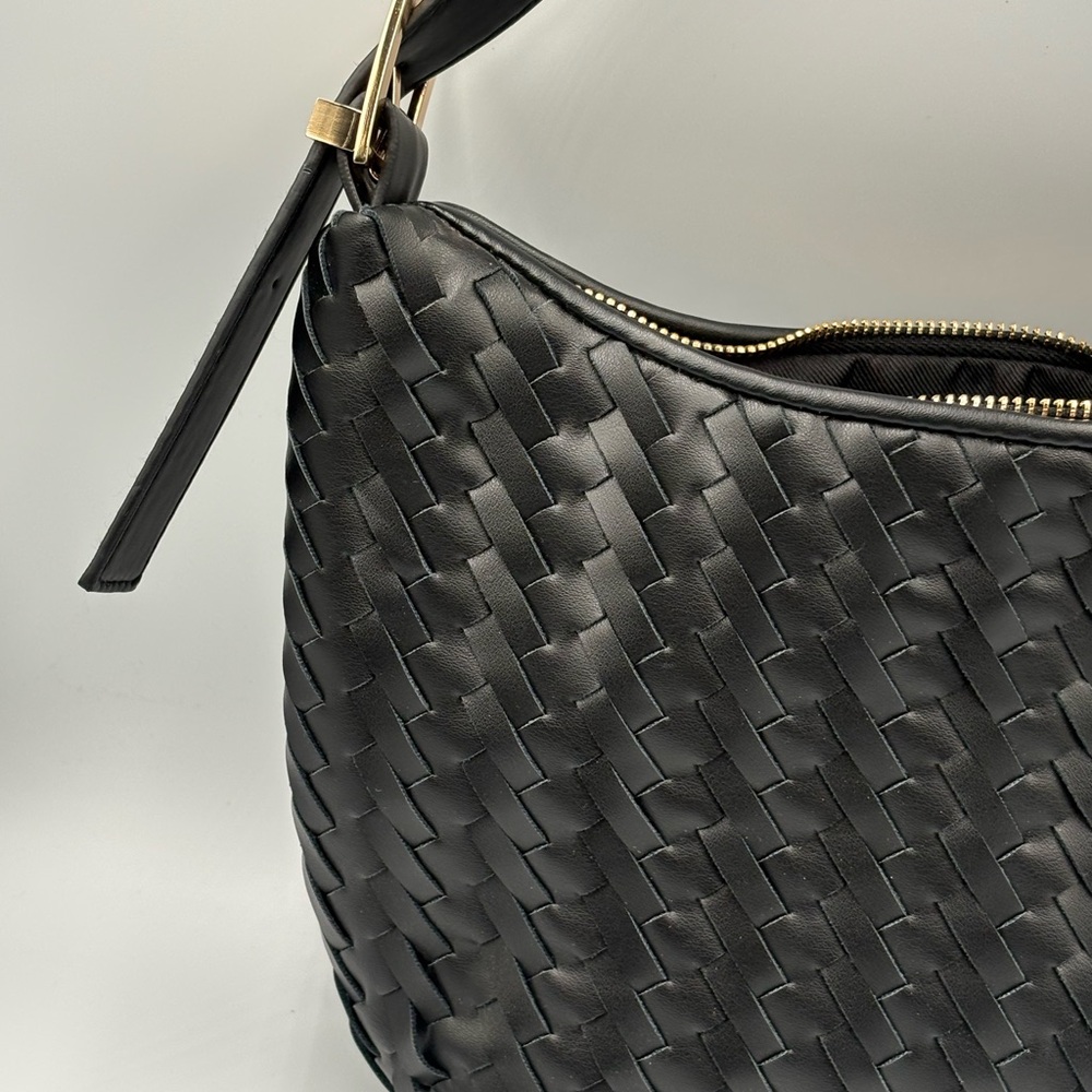 A New Day Black Woven Hobo Handbag - Adjustable Gold Buckle Strap - NWT - Picture 4 of 9